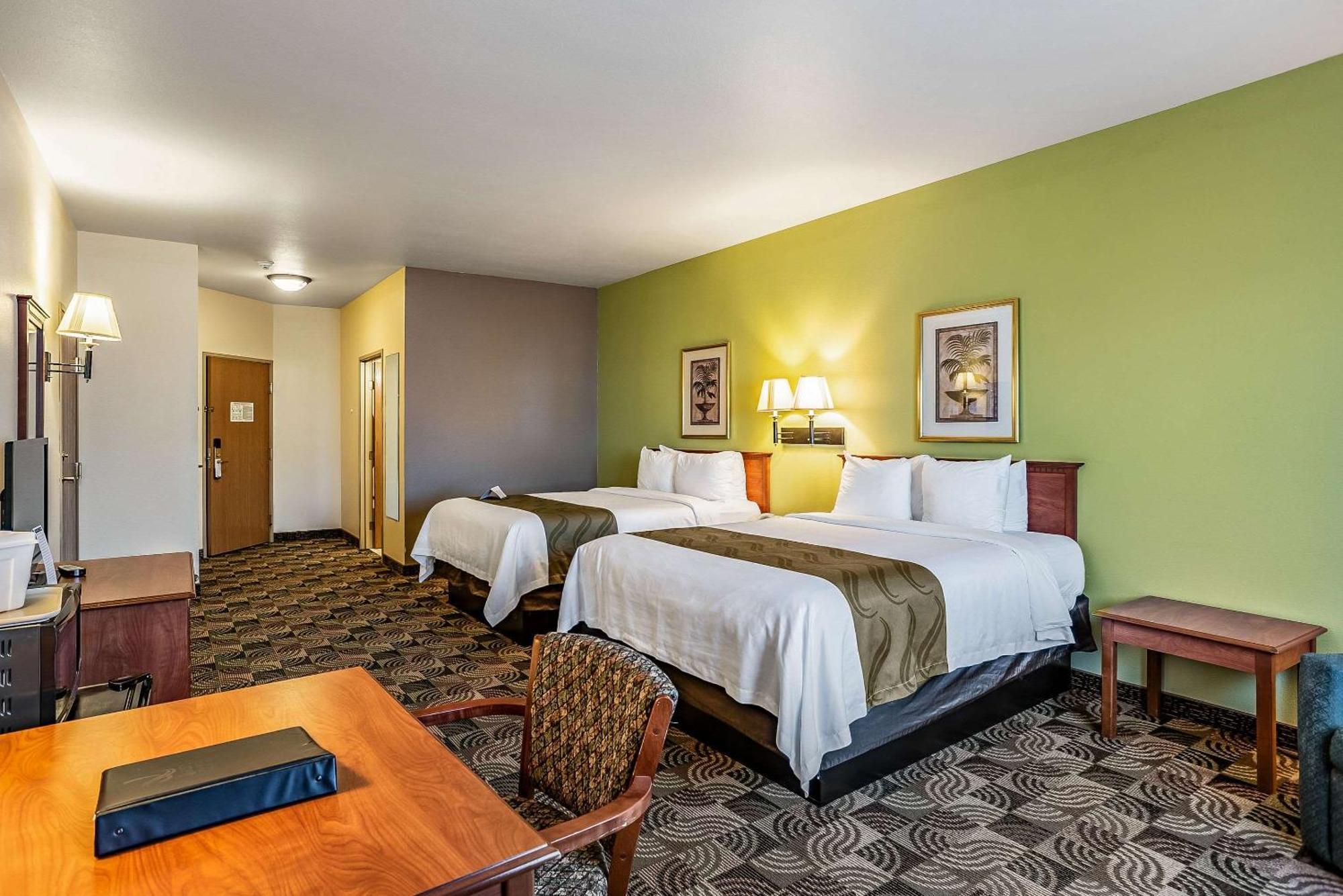 Quality Inn & Suites Hannibal Exterior photo