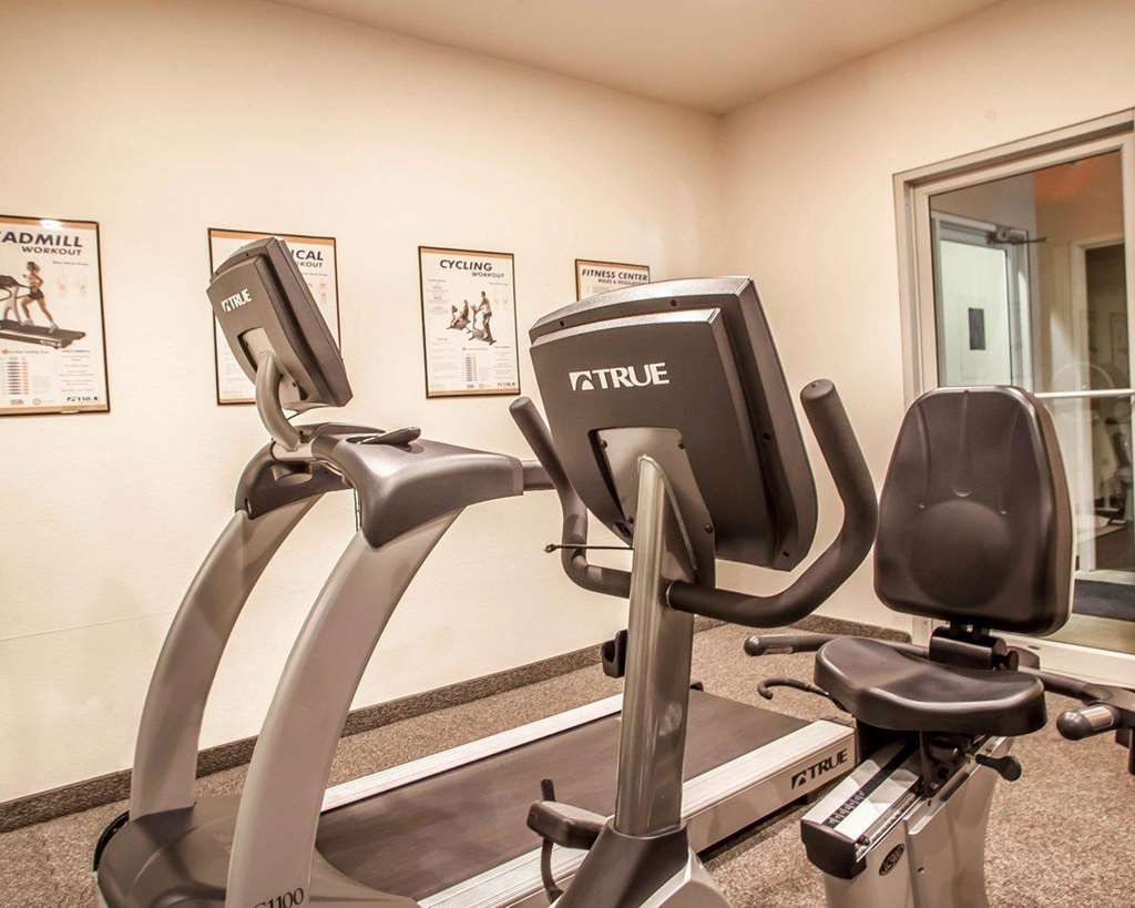 Quality Inn & Suites Hannibal Facilities photo