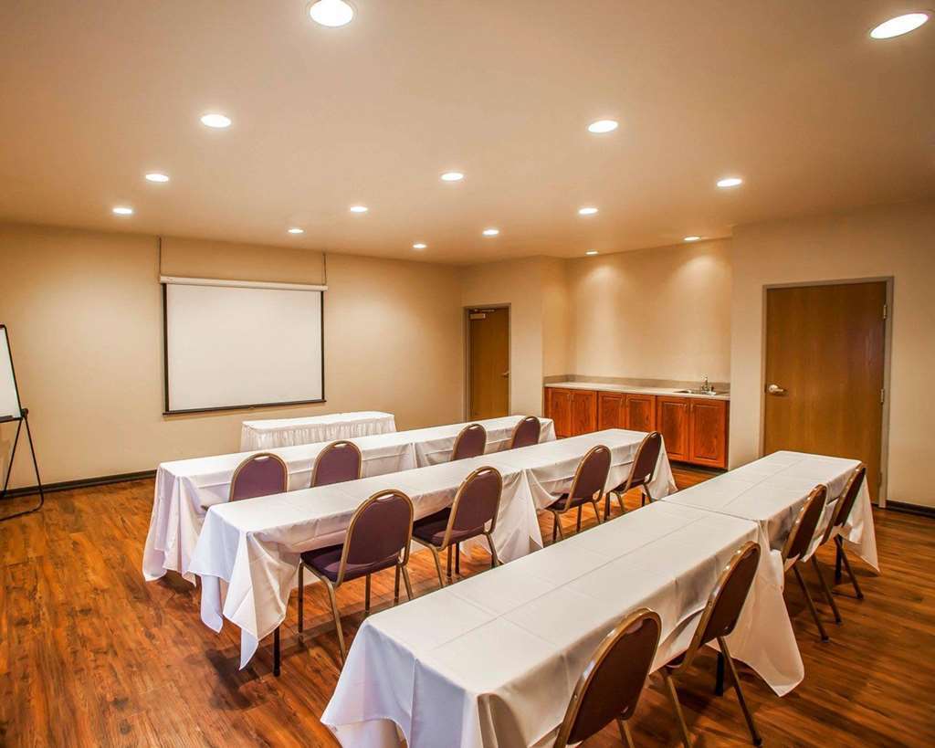 Quality Inn & Suites Hannibal Facilities photo